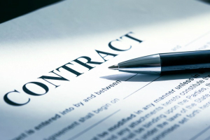 Contract Law Attorney